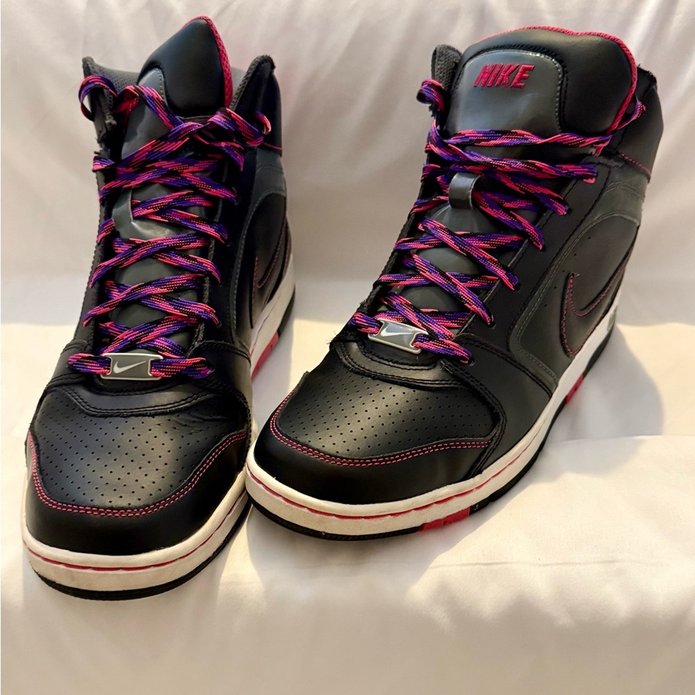 Nike Black and Pink  Sneakers